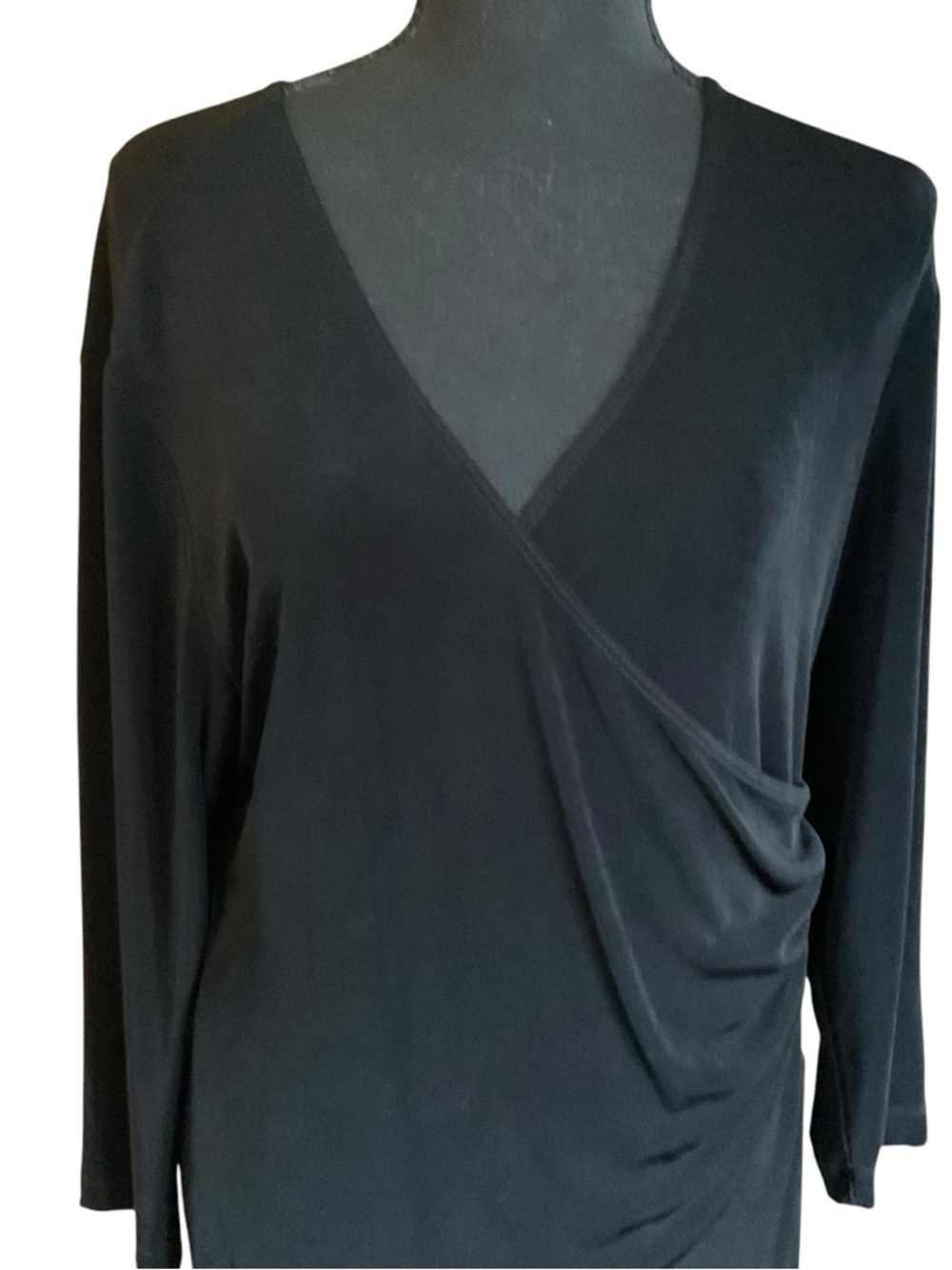 Chico’s Travelers Black Velvet Wrap Dress Size 2 Elegant Midi Stretch - Picture 5 of 9